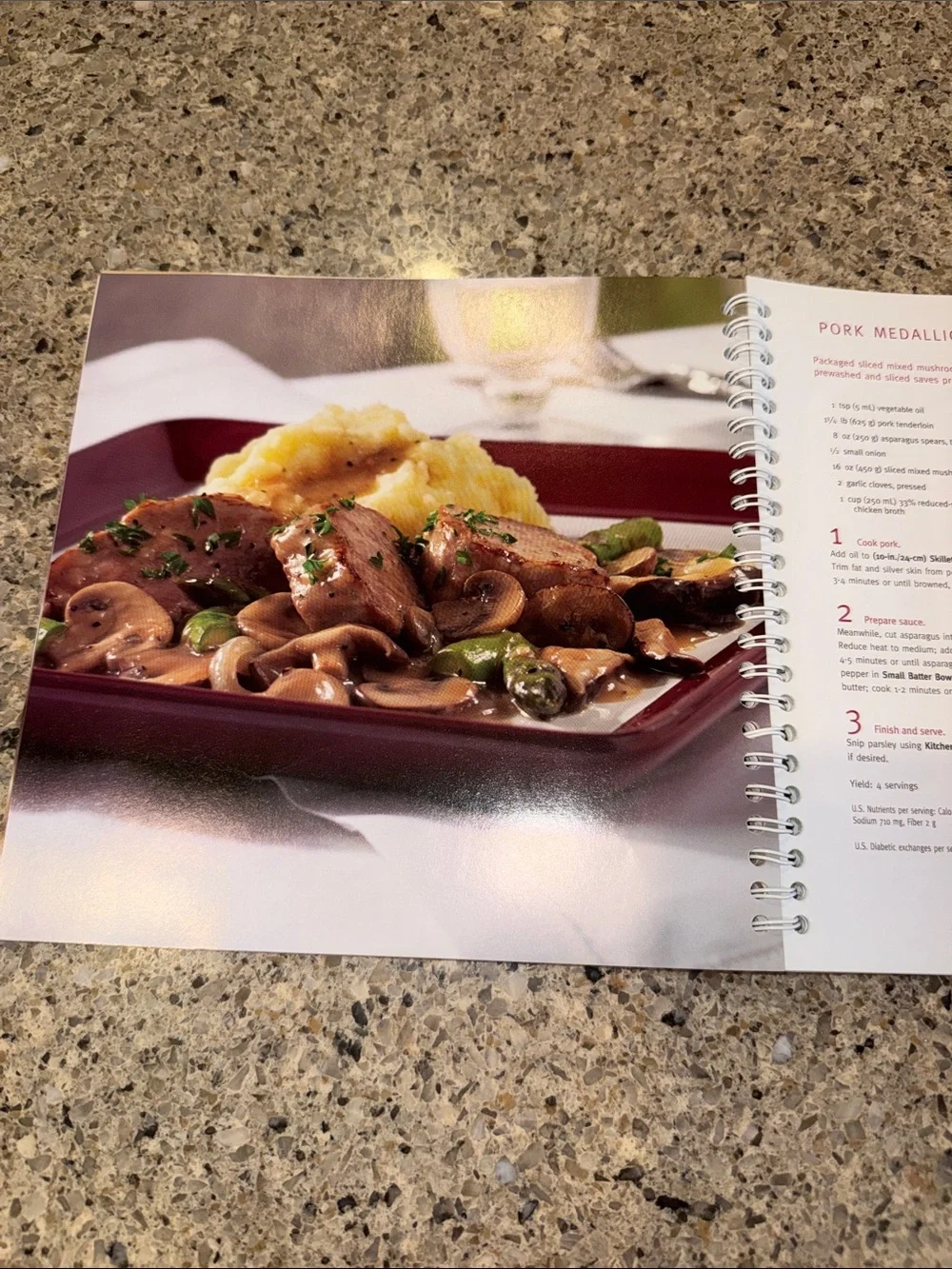 The Pampered Chef 29 Minutes to Dinner Volume 2 Cookbook - White & Green Cover